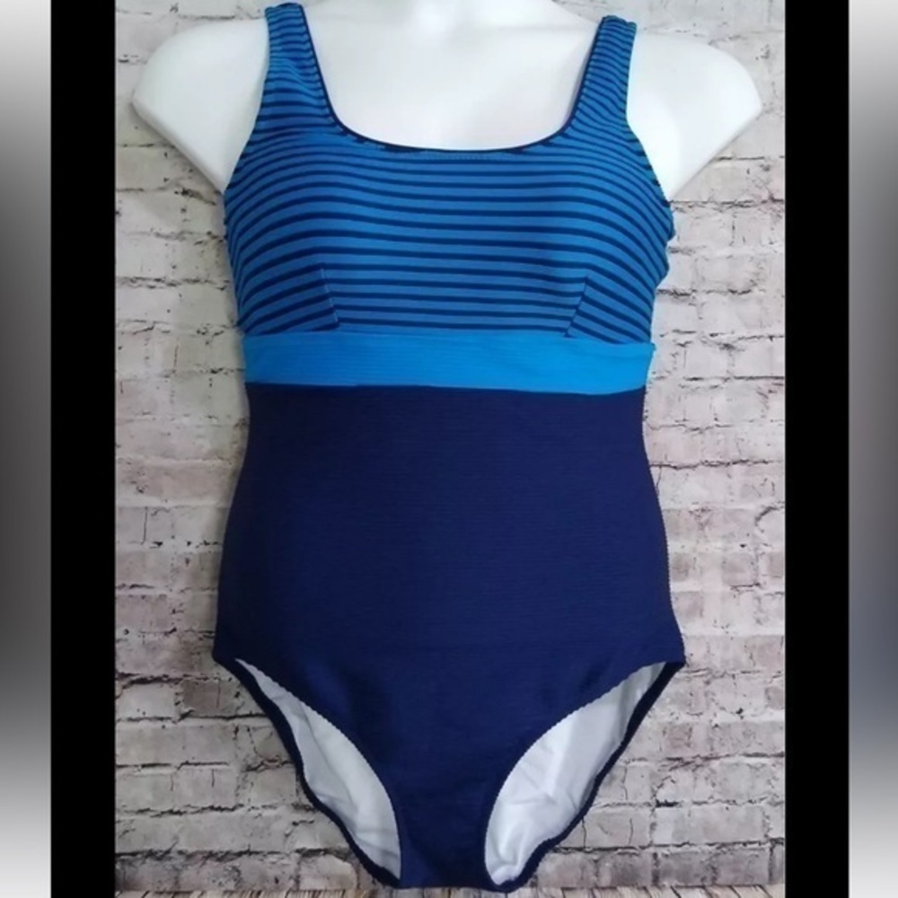 LANDS' END Swim One-Piece Swimsuit Blue Ribbed 10L Built-in Padded Bra